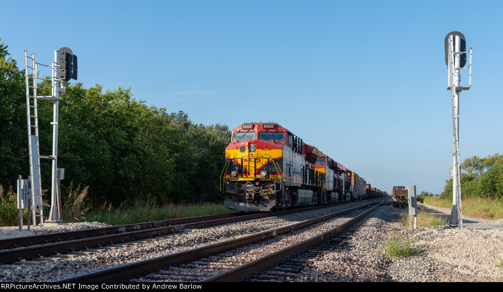 NB KCS Manifest at N. El Toro